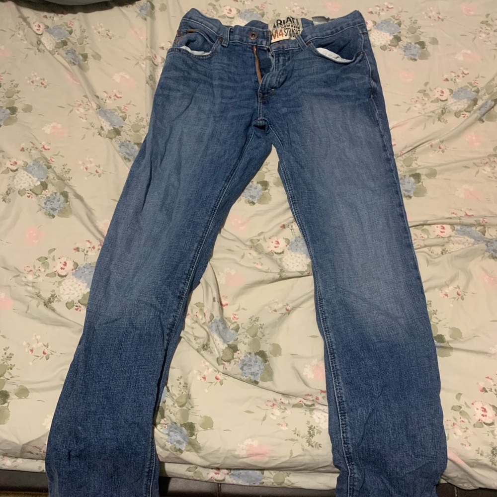 Ariat m4